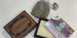 Afşin Belediyesi Milletvekillerine “Doğal Lavanta Sabunları” hediye etti.