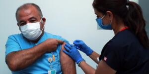 Ankara Şehir Hastanesinde koronavirüs aşısının denemeleri başladı