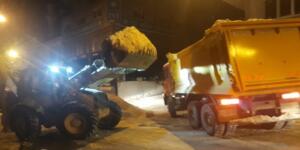 Afşin Belediyesi Ekipleri Gece Mesaideydi.