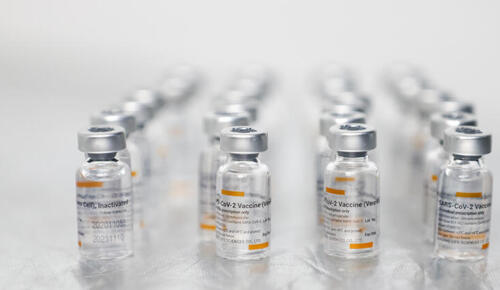 Sağlık Bakanı Koca’dan 80 yaş üzeri için aşı açıklaması