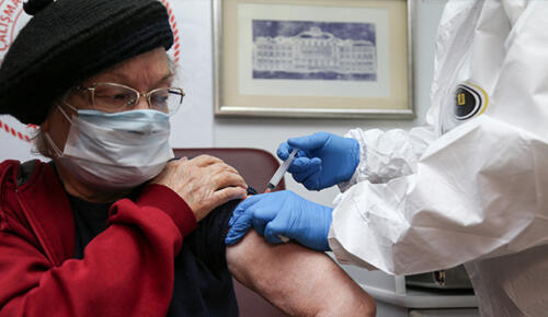 Covid-19 aşılamasında ikinci aşamaya geçildi