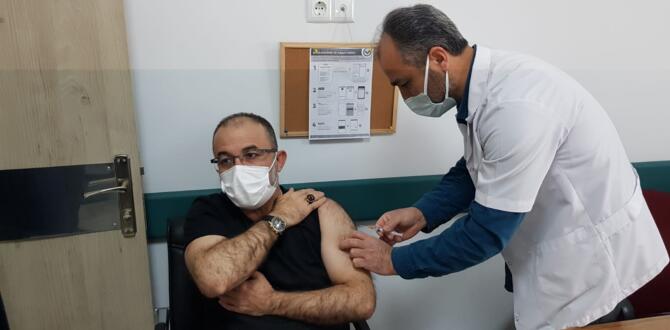 Afşin Belediye Başkanı Güven, Koronavirüs Aşısı Yaptırdı