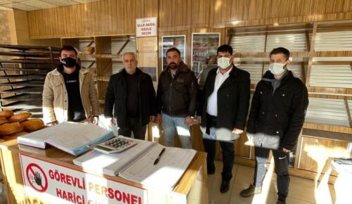 MHP ve Afşin’li Fırıncılar, Şehit Çakıroğlu Anısına Askıya Ekmek Astılar