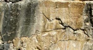 maravuz grekçe yazıtlar 4 300x161 Afşinde, Grekçe yazıtlar, ‘Korunması Gerekli Taşınmaz Kültür Varlığı’ Oldu