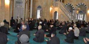 Bayram Namazı Camilerde Kılınabilecek!