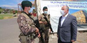 VALİ COŞKUN’DAN EMNİYET VE JANDARMA PERSONELİNE BAYRAM ZİYARETİ