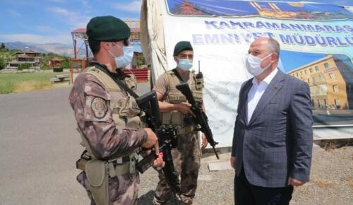 VALİ COŞKUN’DAN EMNİYET VE JANDARMA PERSONELİNE BAYRAM ZİYARETİ