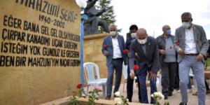 CHP Milletvekili Öztunç, Aşık Mahsuni Şerif ‘i Kabrinde Ziyaret Etti!