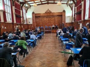 ingiltere de ikinci kez belediye baskani seci 2 14147423 osd 300x225 Büyükşehir’de Yılın Son Meclis Toplantısı Gerçekleştirildi!