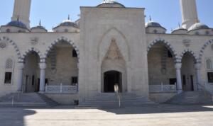 camii 1 300x178 Büyükşehir’de Yılın Son Meclis Toplantısı Gerçekleştirildi!