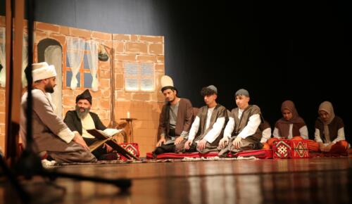 Aşkın Eşiğindeki Derviş Bizim Yunus’a Yoğun İlgi!