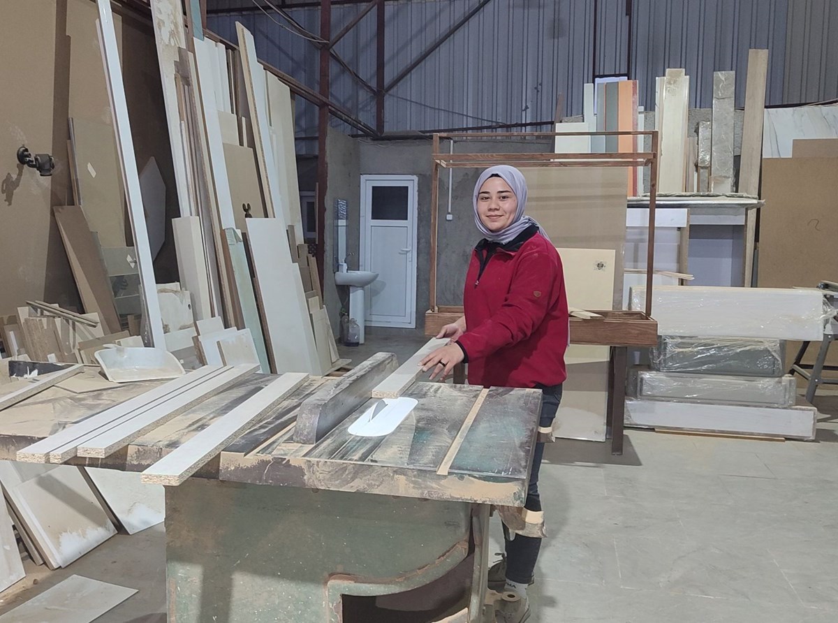 1737237133 82 19 yasindaki Hatice mobilya ustasi oldu Gorenler garipsiyor Başkan Görgel: “Kurban Bayramı’mız Kutlu Olsun”