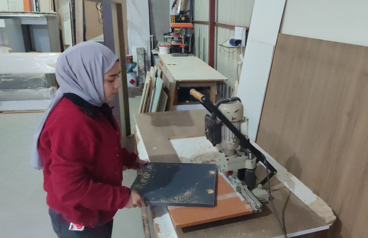 1737237133 950 19 yasindaki Hatice mobilya ustasi oldu Gorenler garipsiyor Başkan Görgel: “Kurban Bayramı’mız Kutlu Olsun”