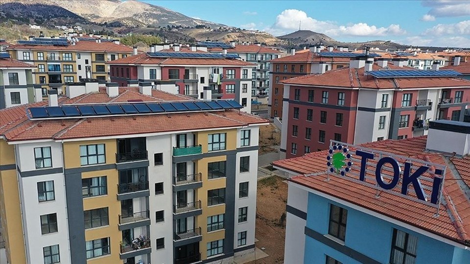 1740696061 956 Depremin yaralari sariliyor 201 bin konut teslim edildi Son Dakika Başkan Görgel: “Kurban Bayramı’mız Kutlu Olsun”