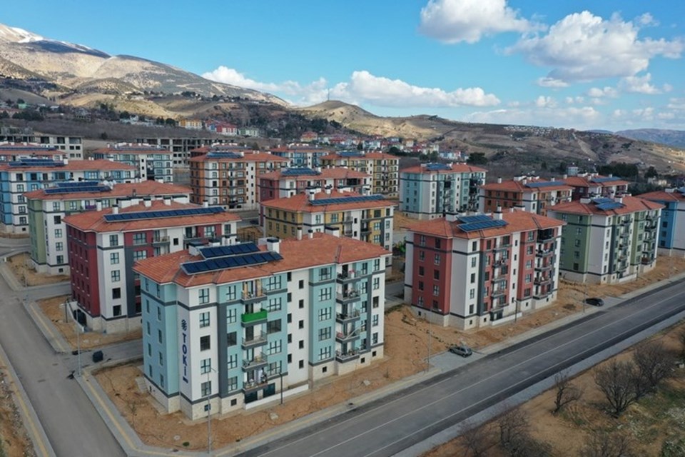 1740696063 94 Depremin yaralari sariliyor 201 bin konut teslim edildi Son Dakika Başkan Görgel: “Kurban Bayramı’mız Kutlu Olsun”